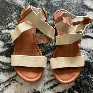 Flat strap Sandals. Great condition